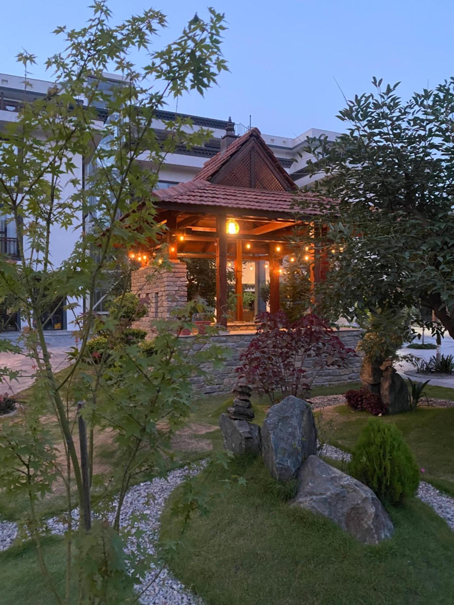 Uma Residence And Suites Kathmandu Esterno foto