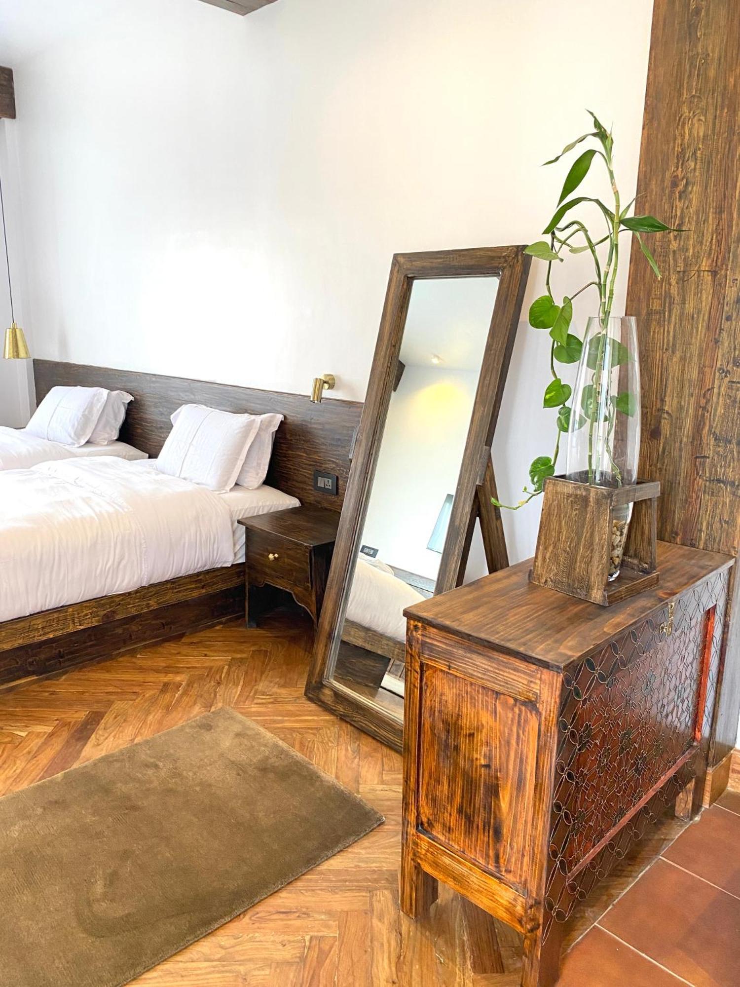 Uma Residence And Suites Kathmandu Esterno foto